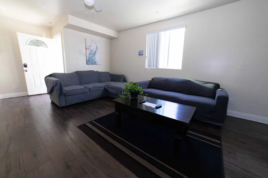 Upstairs common room with sofas
